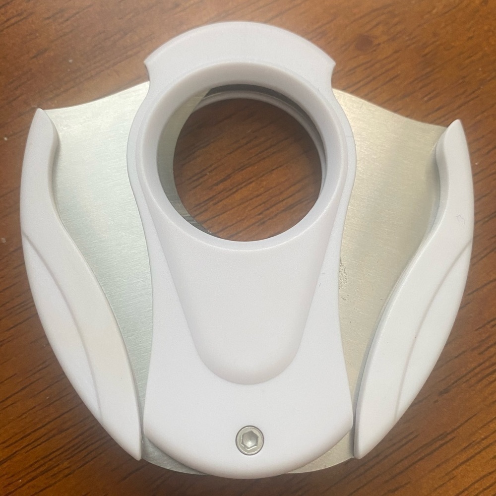 OLIVA, NUB DOUBLE BLADE STAINLESS STEEL CIGAR CUTTER Brand New in box.‌ - Picture 4 of 4